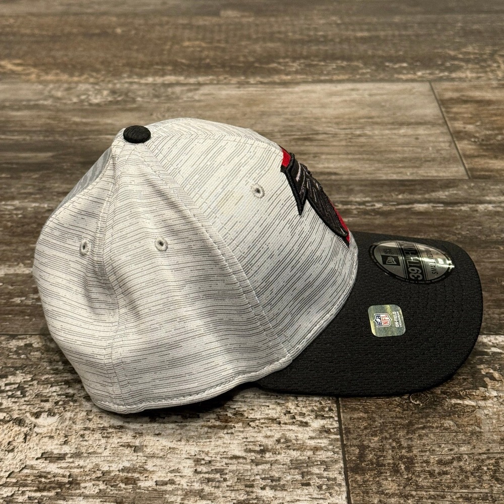 Atlanta Falcons Hat Size S/M Gray Black New Era NFL Training 39THIRTY Fitted NEW - Picture 3 of 9